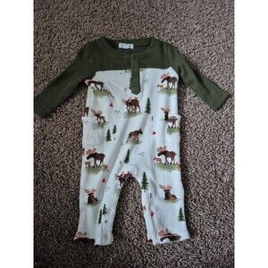 Angel Dear thermal weave bamoo pocket romper size 3-6 months